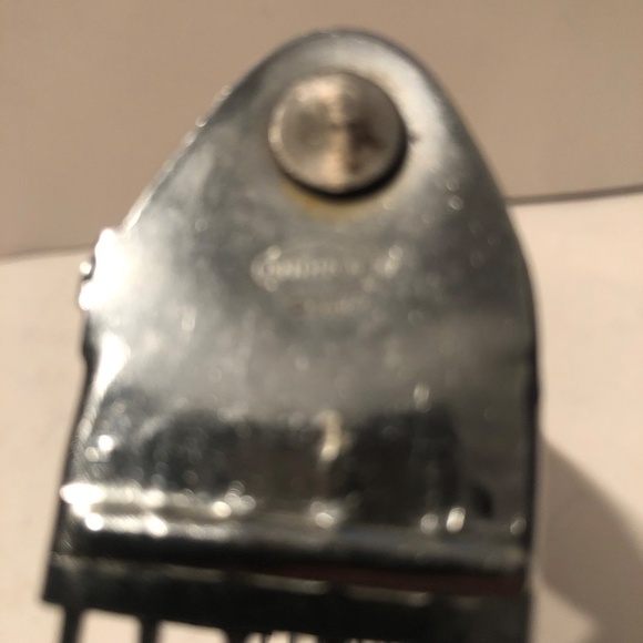 Vintage pastry dough cutters to cut lard into flour for that perfect pie. - Picture 7 of 9